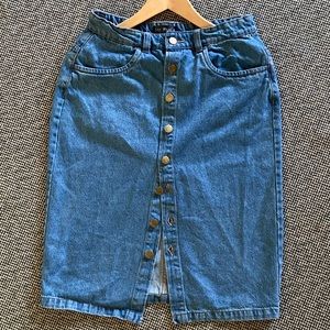 Say What? Small Denim button up skirt